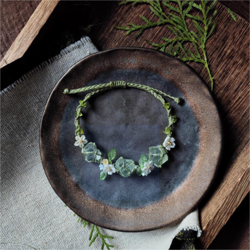 Boho Green Raw Stone Bracelet with Floral & Leaf Accents