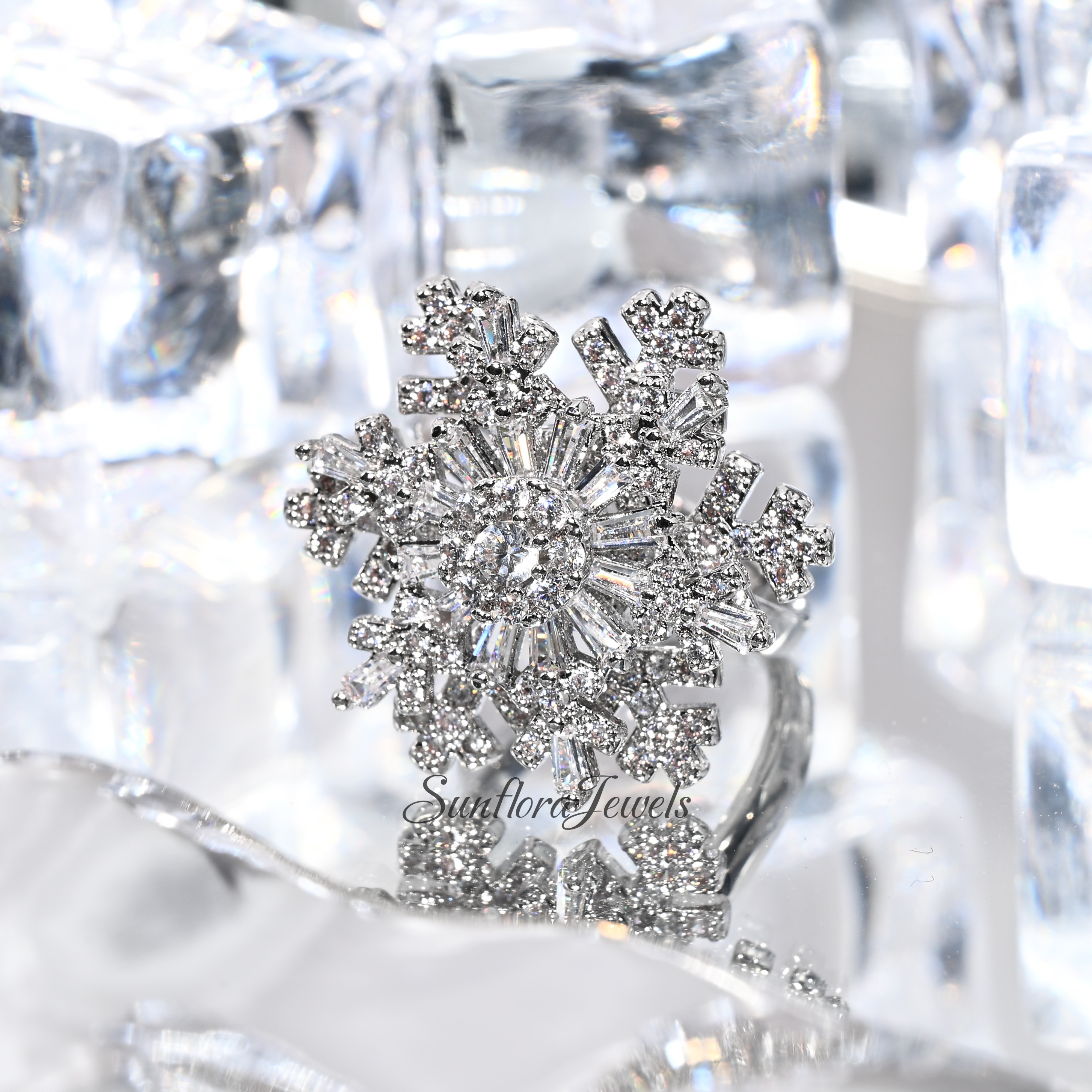 Sparkling Rotating Snowflake Ring