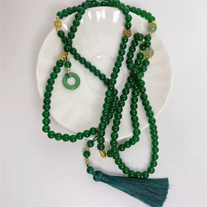 Chic Green Beaded Necklace for Daily Wear