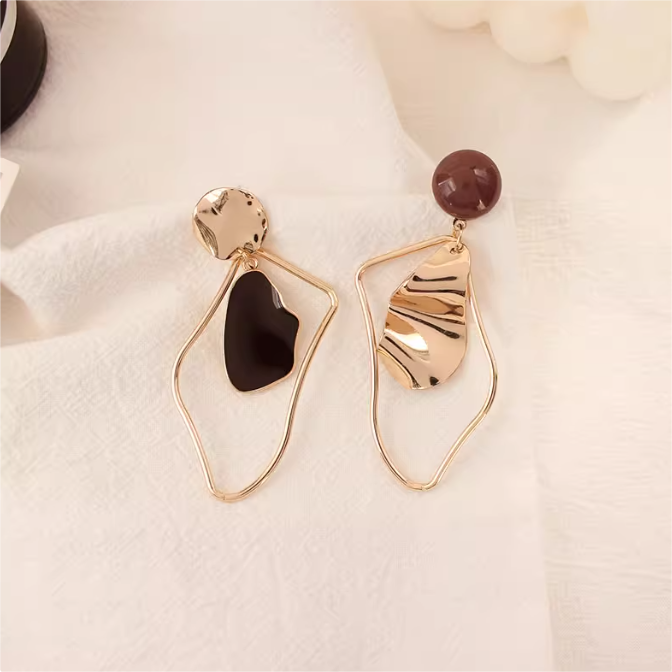 Unique Geometric Gold Drop Earrings for Fashion Lovers