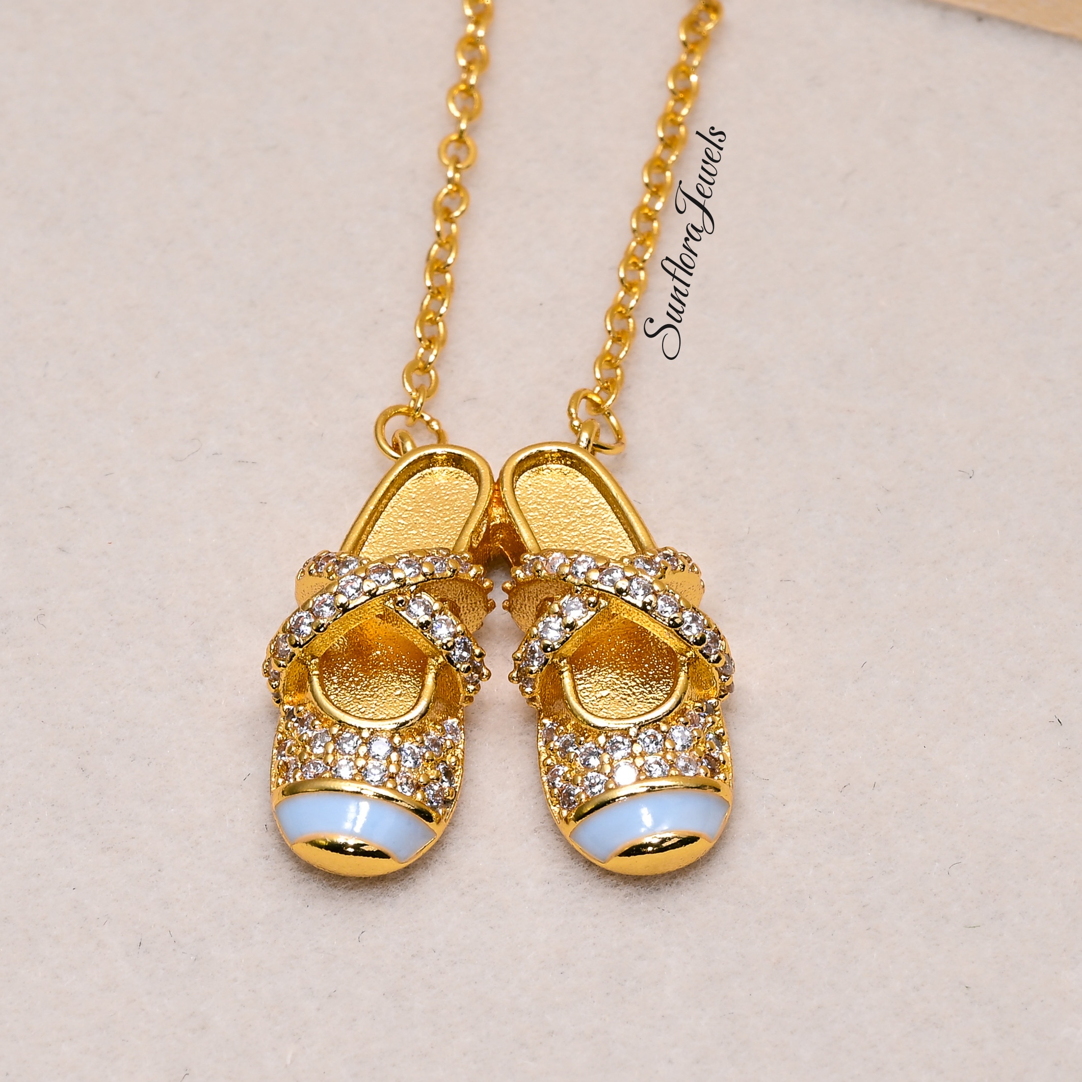 Vintage Style Glass Shoe Pendant Necklace for Disney Princess Fans