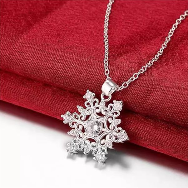Exquisite Snowflake Pendant Necklace with Crystal Accents